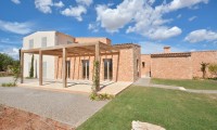 Fantastische Neubau Finca mit Blick bis zum Meer in Santanyí